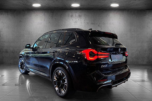 BMW iX3 3 of 24