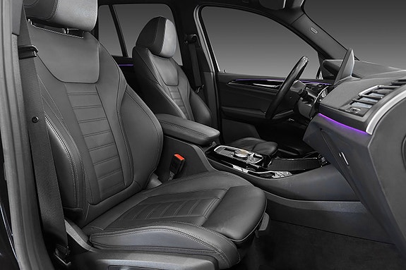 BMW iX3 20 of 24