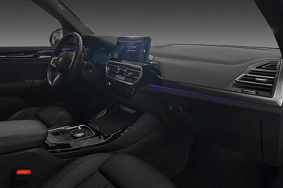 BMW iX3 21 of 24