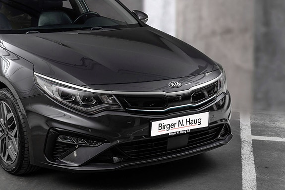 Kia Optima 2 of 29