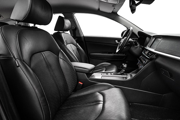 Kia Optima 12 of 29