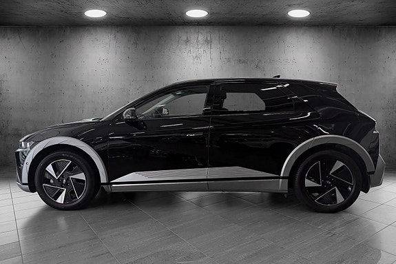 Hyundai Ioniq 5 2 of 23
