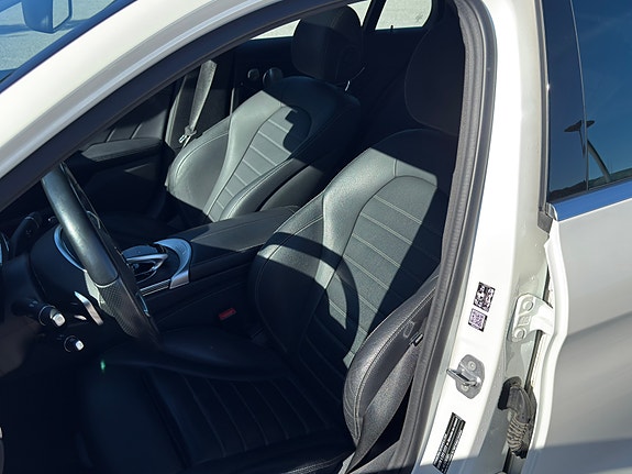 Mercedes-Benz C350 e 16 of 28