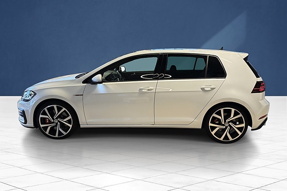 Volkswagen Golf VII 8 of 20