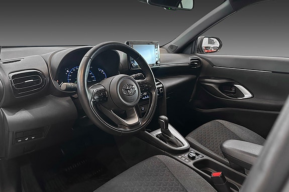 Toyota Yaris Cross 12 of 24