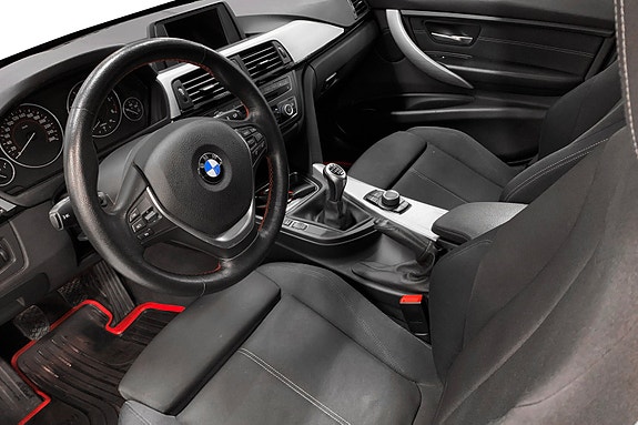 BMW 318d 6 of 15