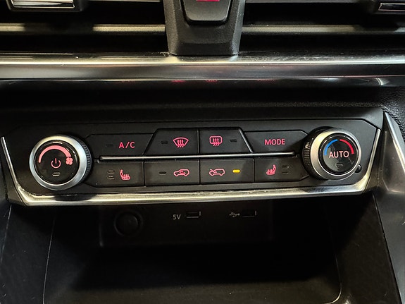 Maxus Euniq 5 18 of 30