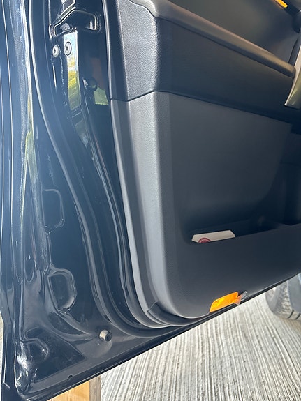 Toyota Land Cruiser 5 of 12