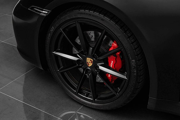 Porsche 911 16 of 30