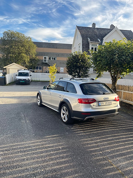 Audi A4 allroad 11 of 13