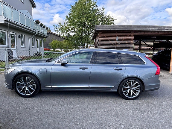 Volvo V90 17 of 28