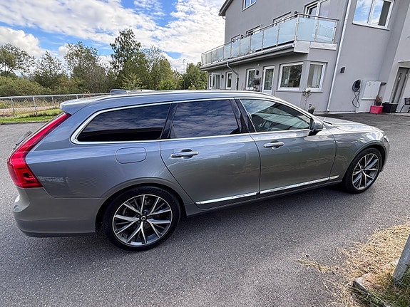 Volvo V90 4 of 28
