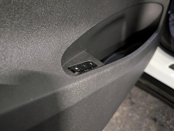 Polestar 2 20 of 26