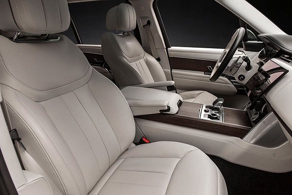 Land Rover Range Rover 12 of 30