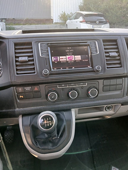 Volkswagen Transporter 7 of 15