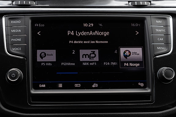 Volkswagen Tiguan 27 of 30