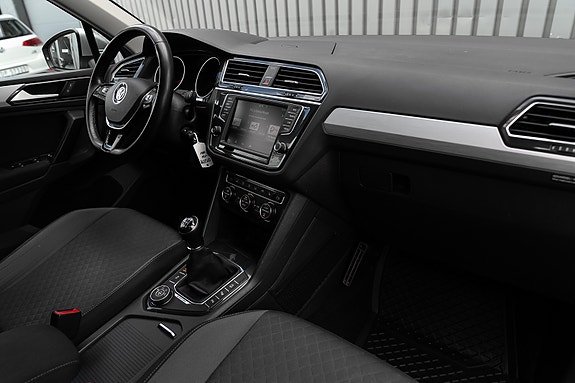 Volkswagen Tiguan 14 of 30