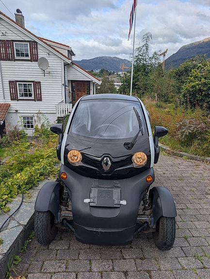 Renault Twizy 2 of 12
