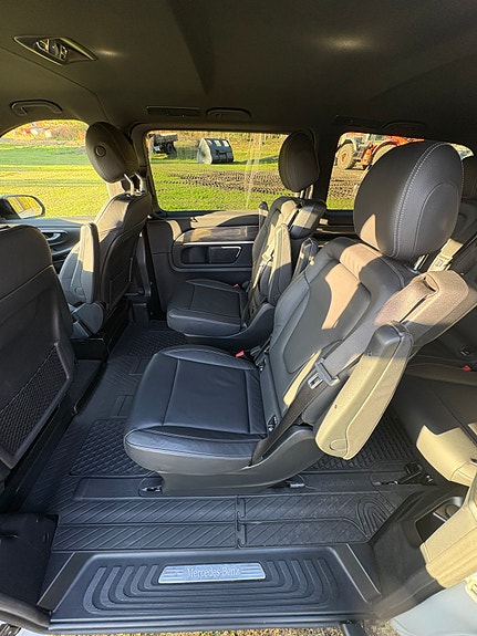 Mercedes-Benz EQV300 10 of 22