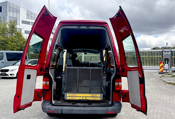 Volkswagen Transporter 5 of 24