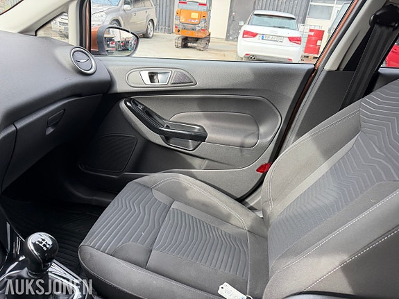 Ford Fiesta 19 of 25