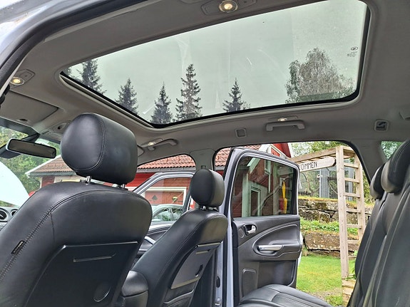 Ford S-MAX 11 of 14