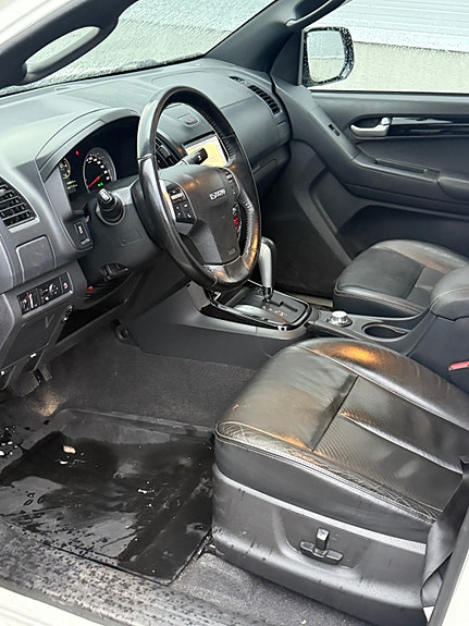 Isuzu D-max 7 of 14