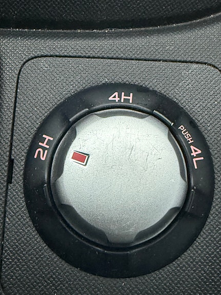 Isuzu D-max 10 of 14