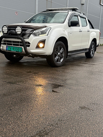 Isuzu D-max 2 of 14