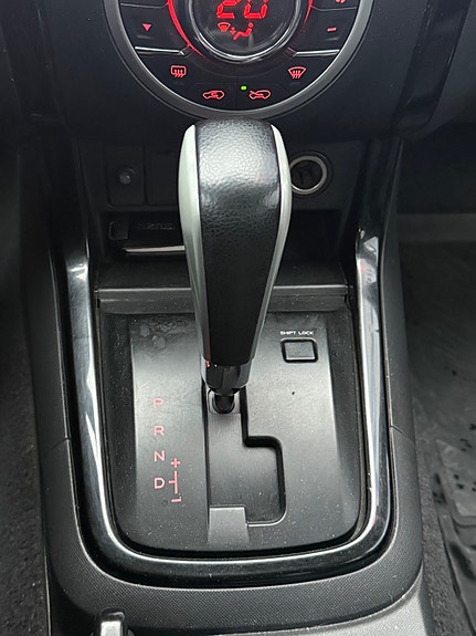 Isuzu D-max 9 of 14