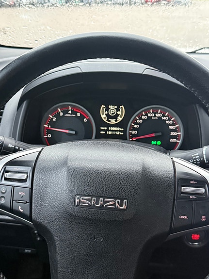 Isuzu D-max 8 of 14