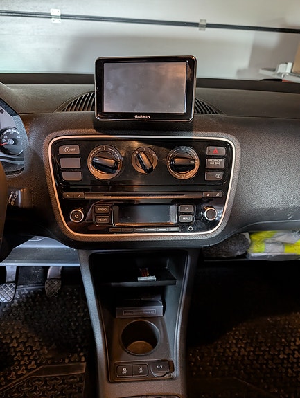 Volkswagen UP! 8 of 9