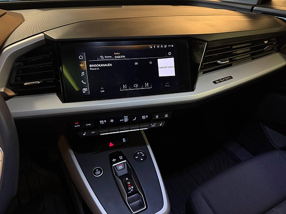 Audi Q4 e-tron 5 of 18