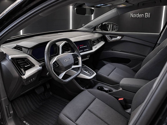 Audi Q4 e-tron 8 of 18