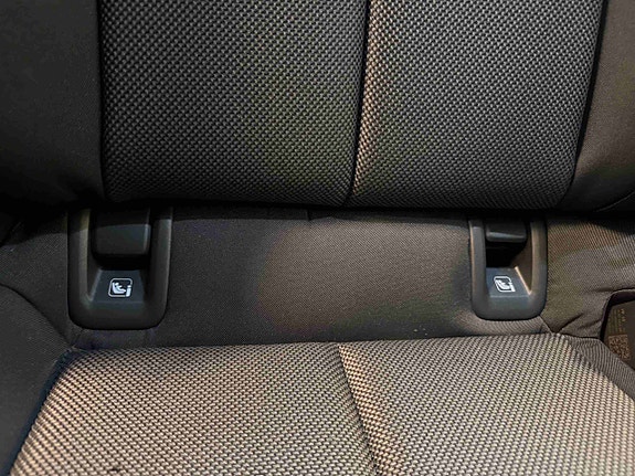 Audi Q4 e-tron 14 of 18