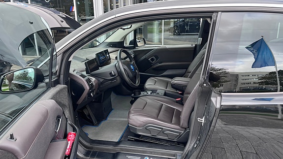 BMW i3 8 of 22