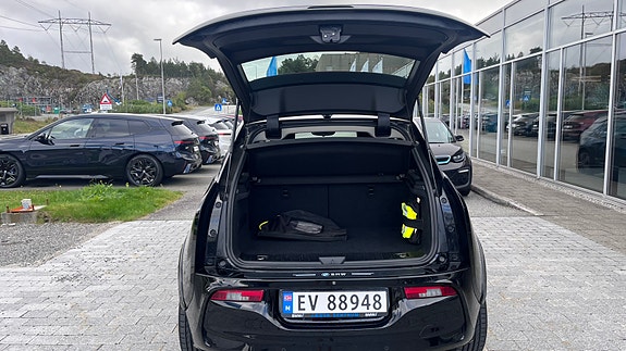 BMW i3 6 of 22