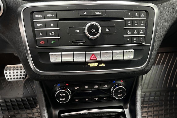Mercedes-Benz CLA180 15 of 27