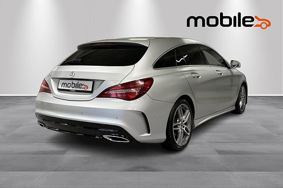 Mercedes-Benz CLA180 3 of 27