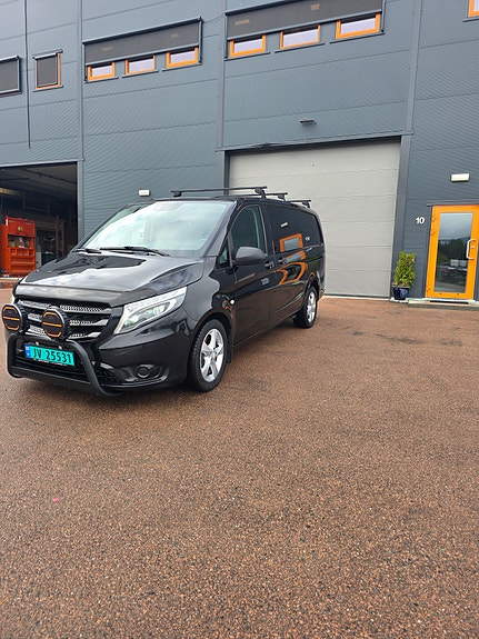 Mercedes-Benz Vito 119 2 of 24