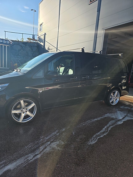 Mercedes-Benz Vito 119 23 of 24