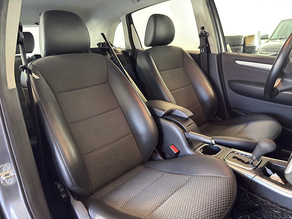 Mercedes-Benz B180 21 of 30
