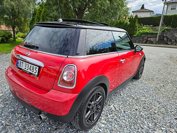 MINI Cooper 7 of 15