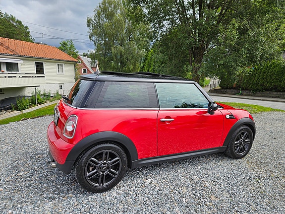 MINI Cooper 15 of 15