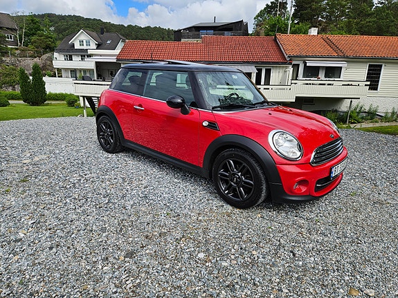 MINI Cooper 13 of 15