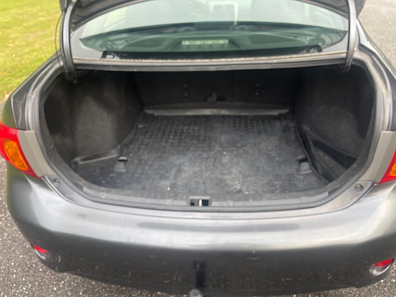 Toyota Corolla 10 of 12