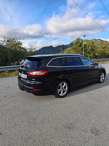 Ford Mondeo 5 of 30