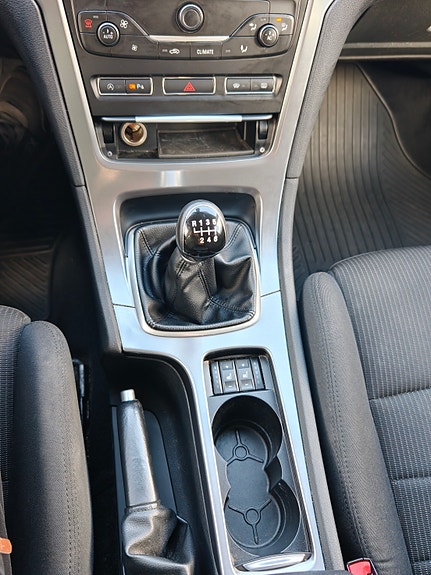 Ford Mondeo 21 of 30