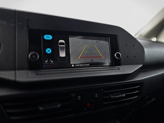 Volkswagen Caddy Maxi 27 of 30