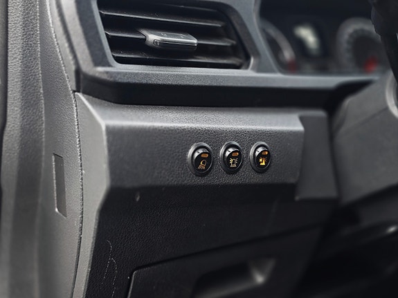 Volkswagen Caddy Maxi 24 of 30